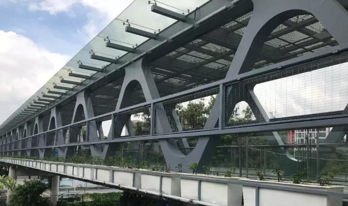 洮南论管桁架结构工程弯管加工防锈处理的方法